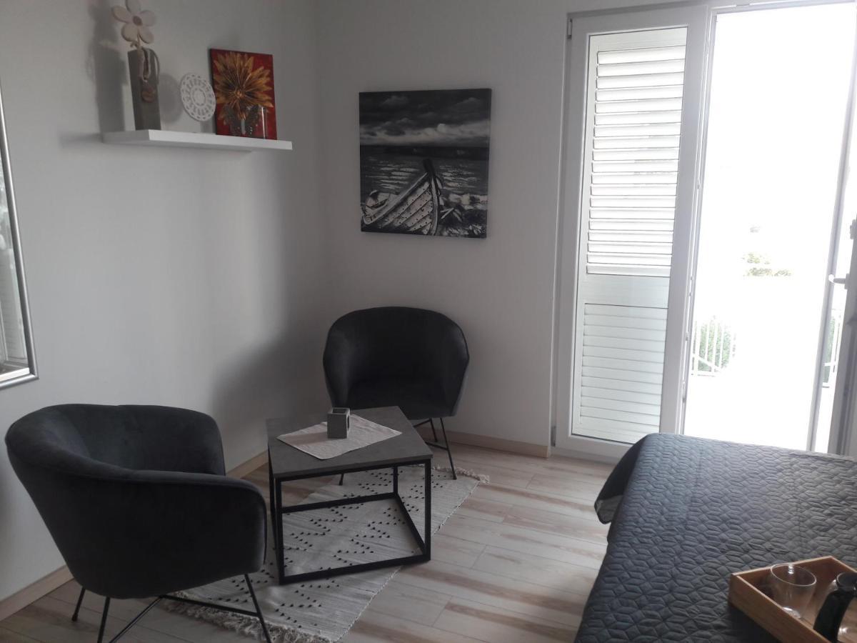 Apartment Tea Primošten Exteriör bild