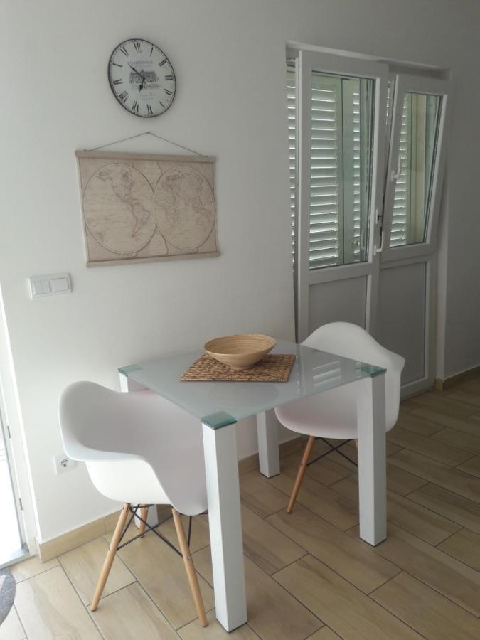 Apartment Tea Primošten Exteriör bild