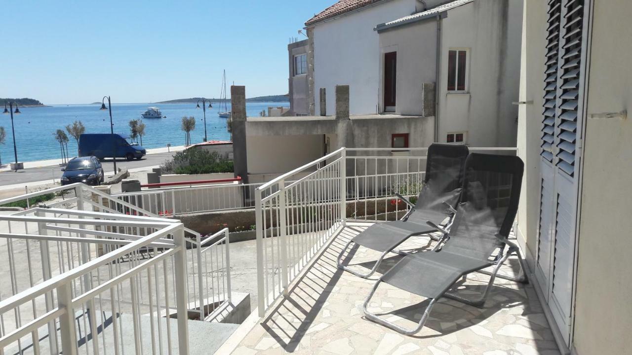 Apartment Tea Primošten Exteriör bild